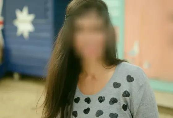 Andrea, 39
