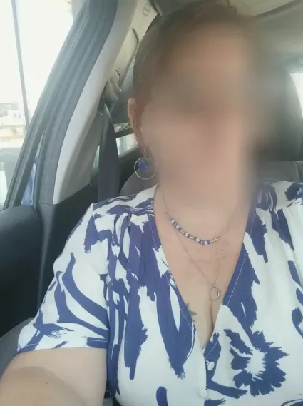 Anna, 40