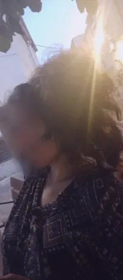 Elena, 40