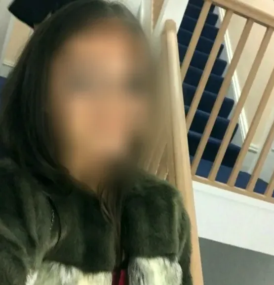 Emilia, 21