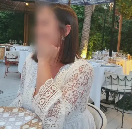 Emma, 31