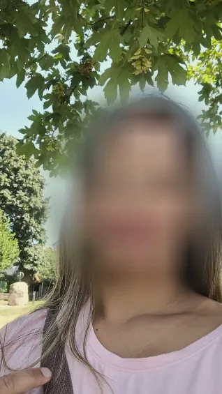 Emma, 39