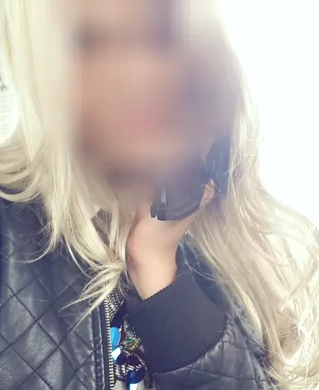 Fabienne, 32