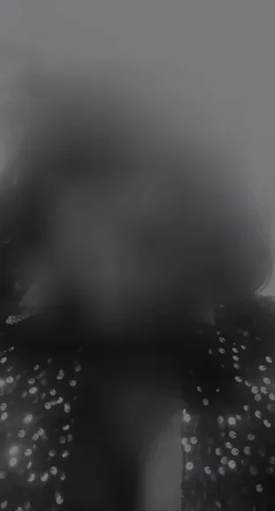 Helena, 25