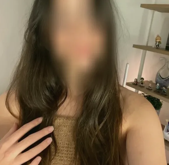 Nadja, 31