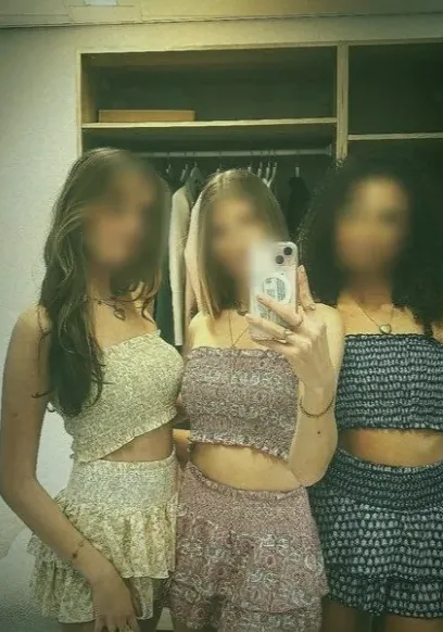 Nina, 20