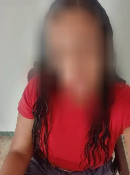 Sophie, 36